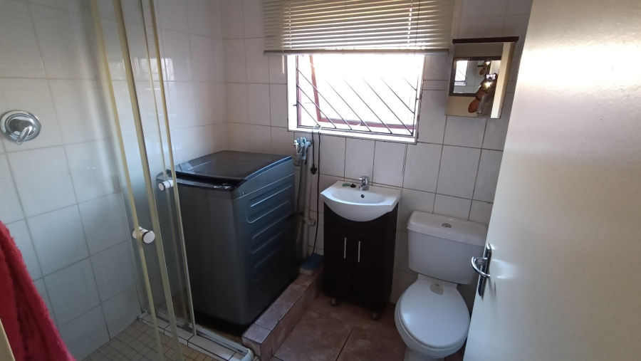 To Let 3 Bedroom Property for Rent in Highbury Park Western Cape